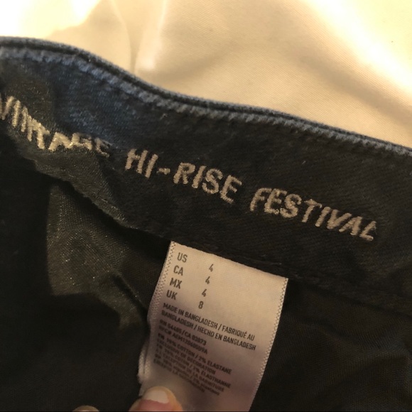 American Eagle Hi-Rise Jean Shorts - Black - Picture 3 of 3